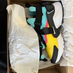 Nike Air Huarache City -BLEACHED AQUA